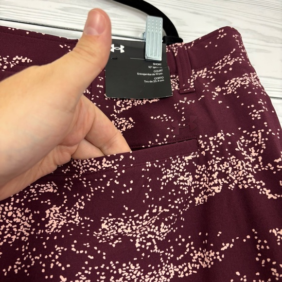 Under Armour Men’s Burgundy Printed Golf Shorts Size 40 NWT - Picture 8 of 14